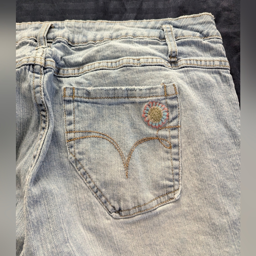 Faded Glory Embroidered Boho Flare Jeans - Picture 2 of 12